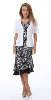 Sako Léto Letní bílé sako bez podšívky
Složení: viskóza 55 %, polyamid 30 %
Len 15 % 
Země původu: Česká republika
