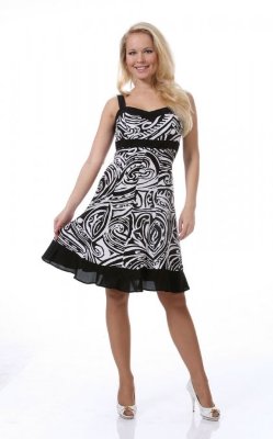 Rio Jennifer Letní šaty s efektním vzorem 
Složení: viskóza 100%
Země původu: Česká republika
