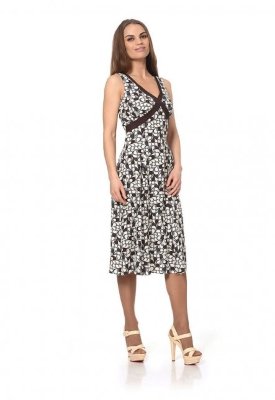 Arabica Projmuté šaty střední délky
Složení: viskóza 100%
Země původu: Česká republika
